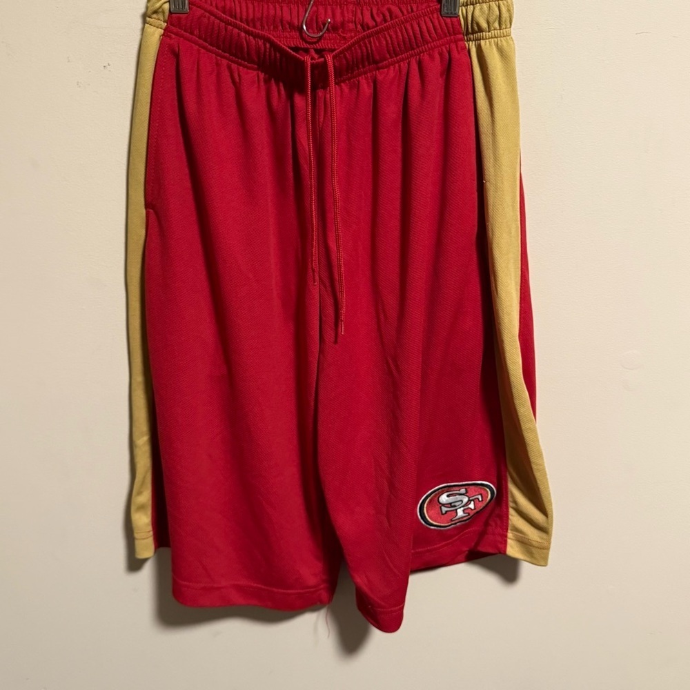 NFL San Francisco 49ers Team Apparel Red Gold Embroidered Shorts- Size Medium